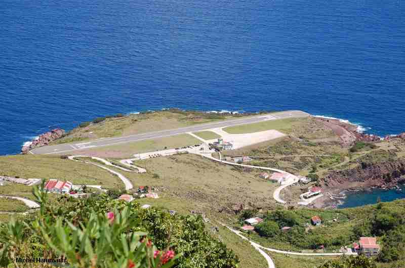 Saba_Airport