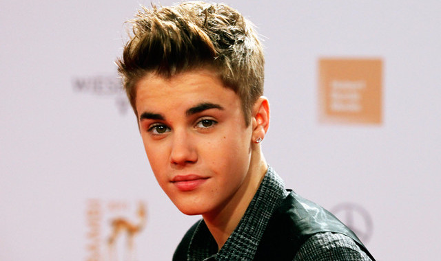 18_JustinBieberPA181111.article_x4