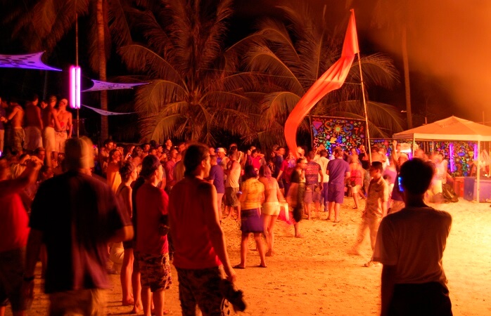 2-Koh-Phangan-full-moon-party-thailand