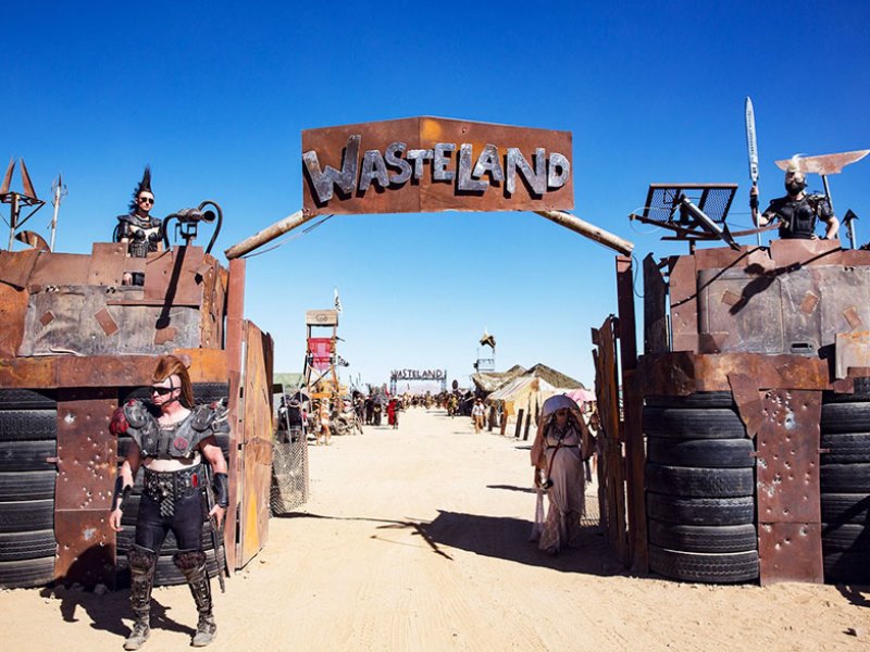 Wasteland: Burning Man Festivali’ni Yavan Gösteren Mad Max Festivali