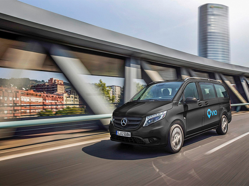 Mercedes-Benz’in Araç Paylaşım Servisi, Lüks Servis Araçları Kullanacak