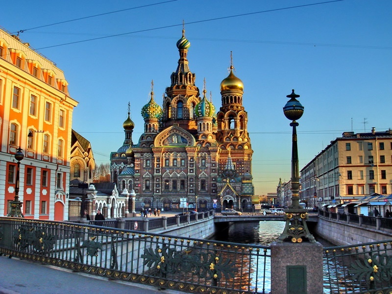 St.Petersburg Gezi ve Seyahat Rehberi