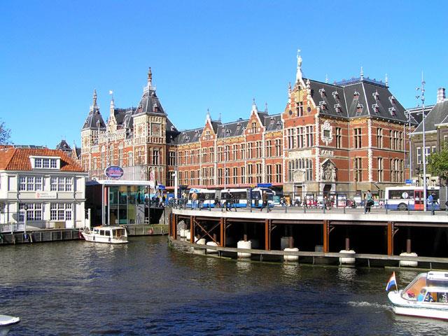 Amsterdam’da Alışveriş Yapılabilecek Yerler